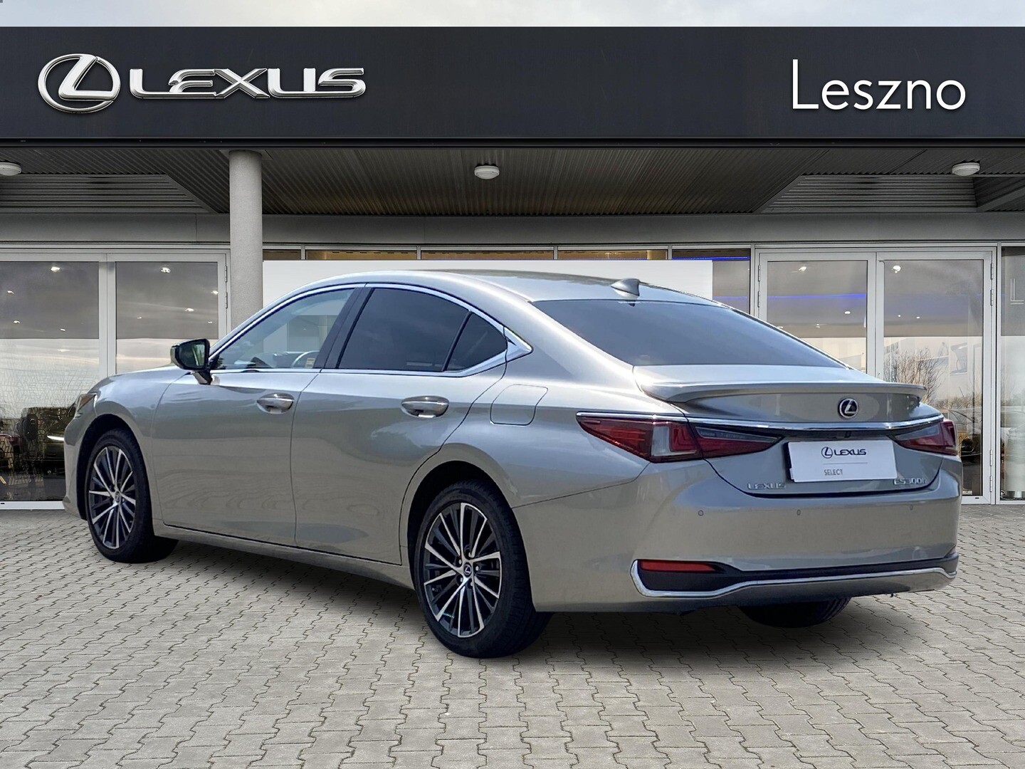Lexus ES