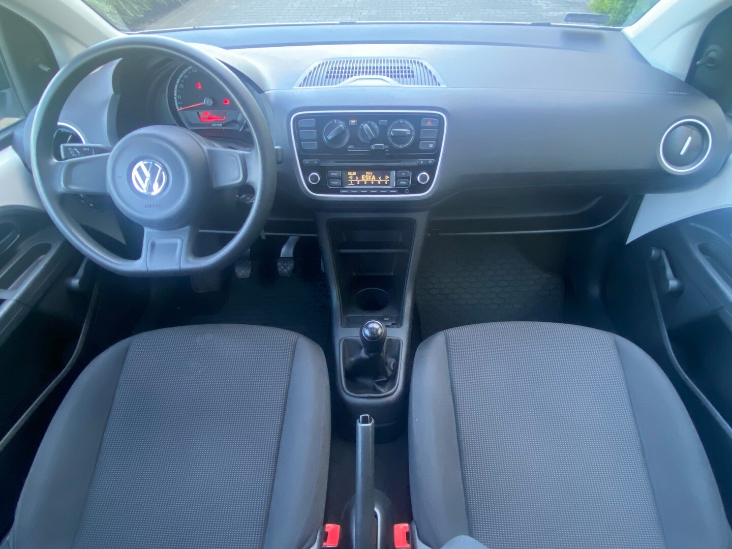 Volkswagen up!
