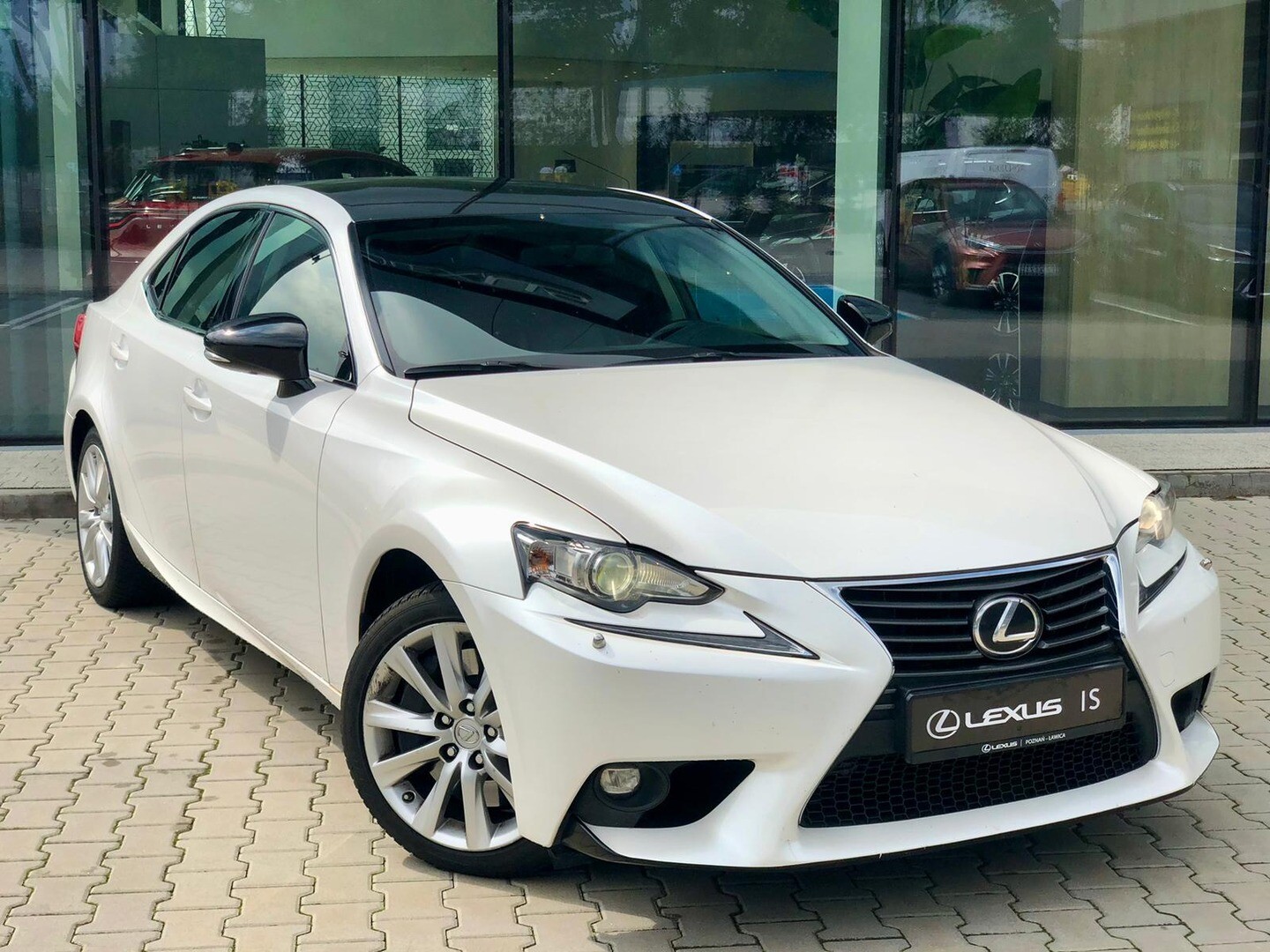 Lexus IS