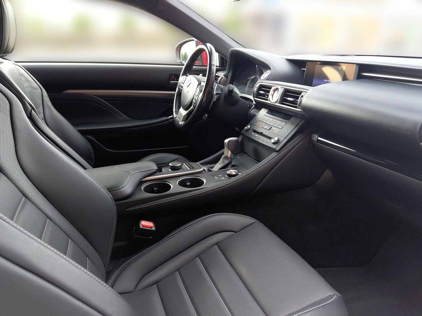 Lexus RC
