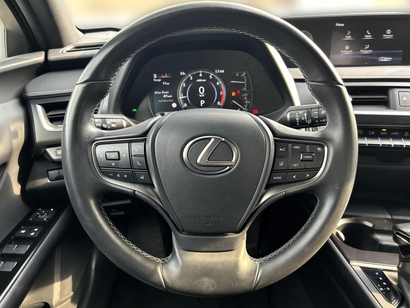 Lexus UX