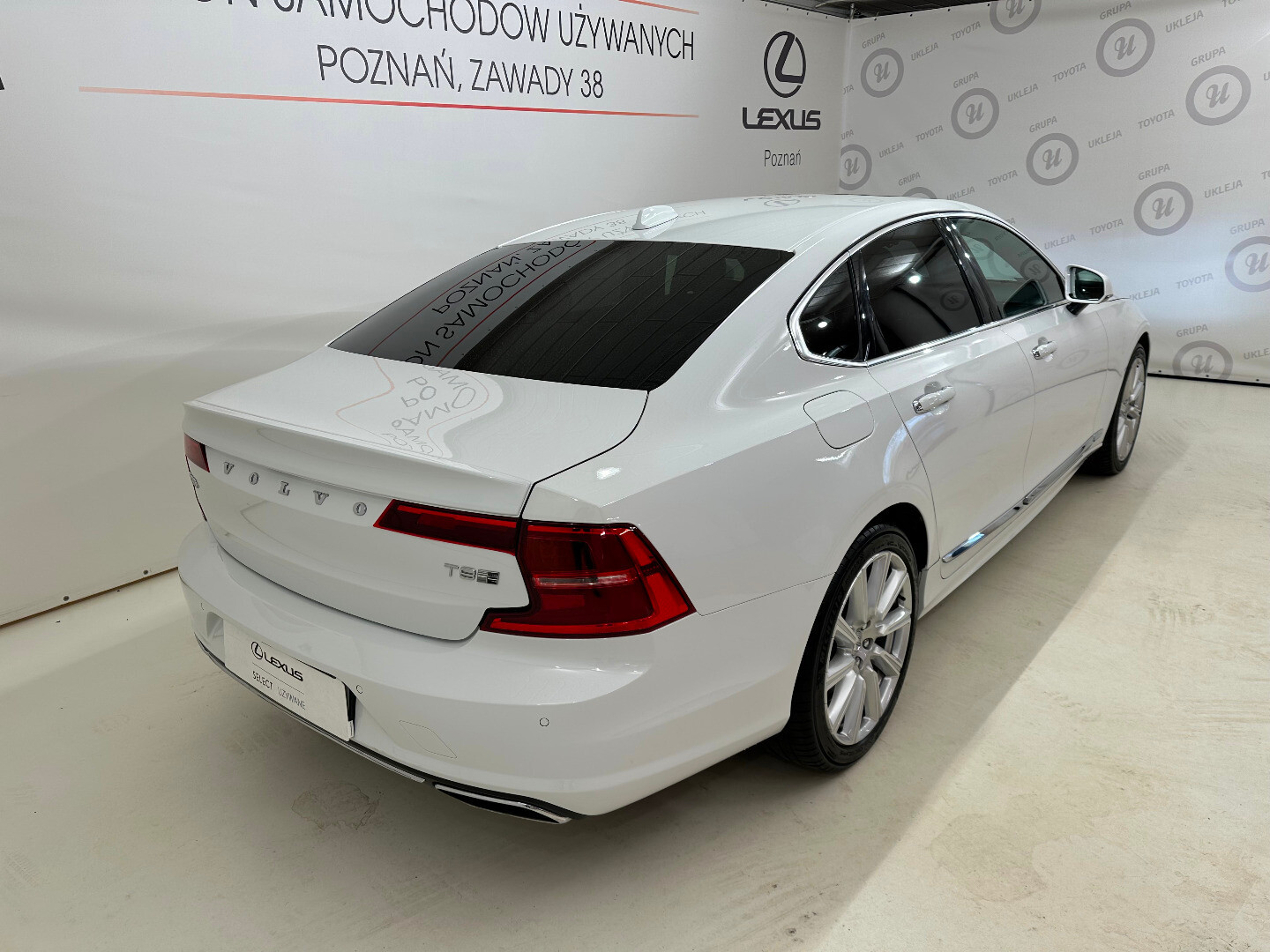 Volvo S90