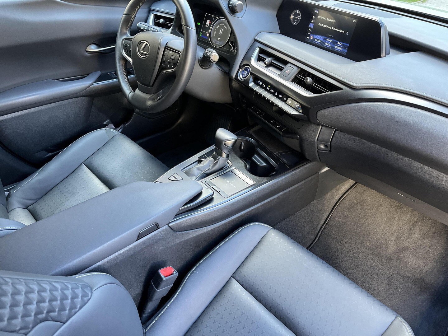 Lexus UX