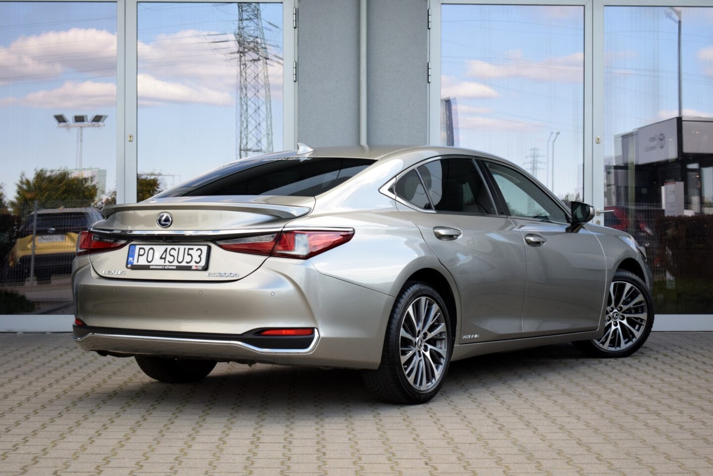 Lexus ES