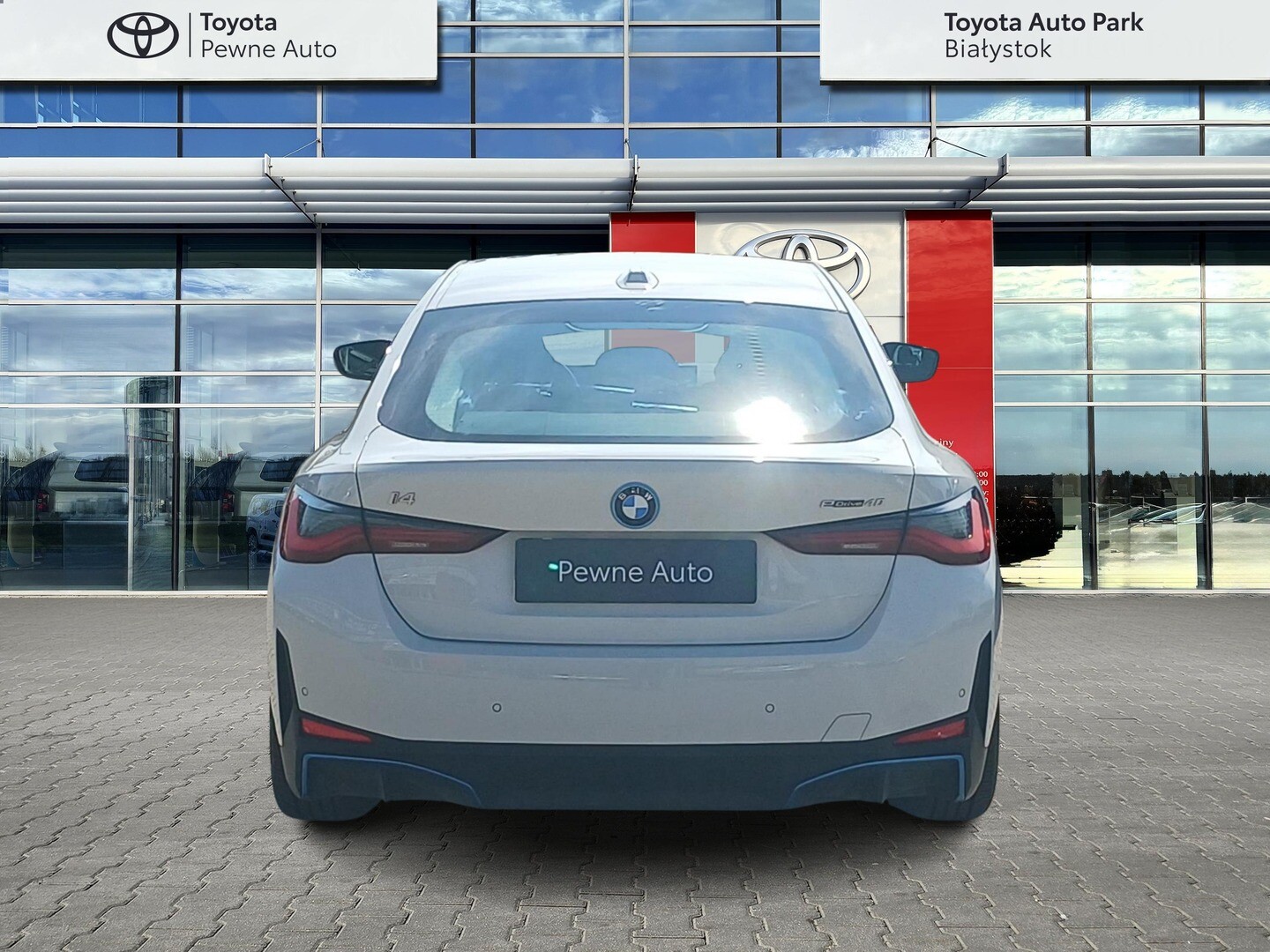 BMW i4