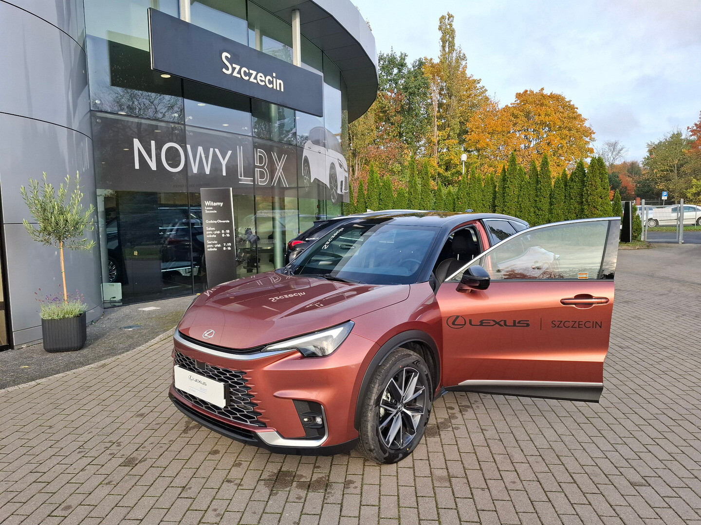 Lexus LBX