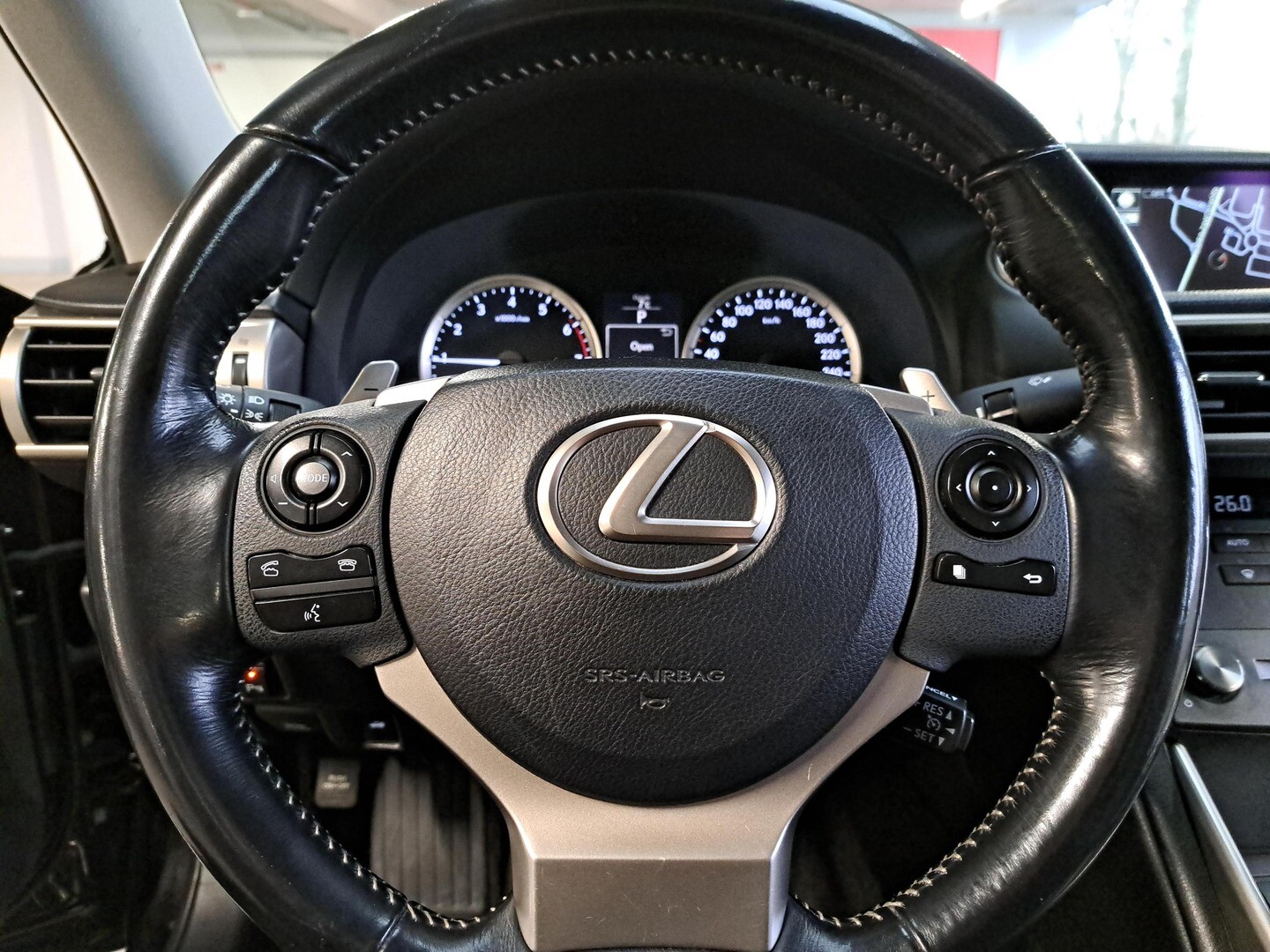 Lexus IS