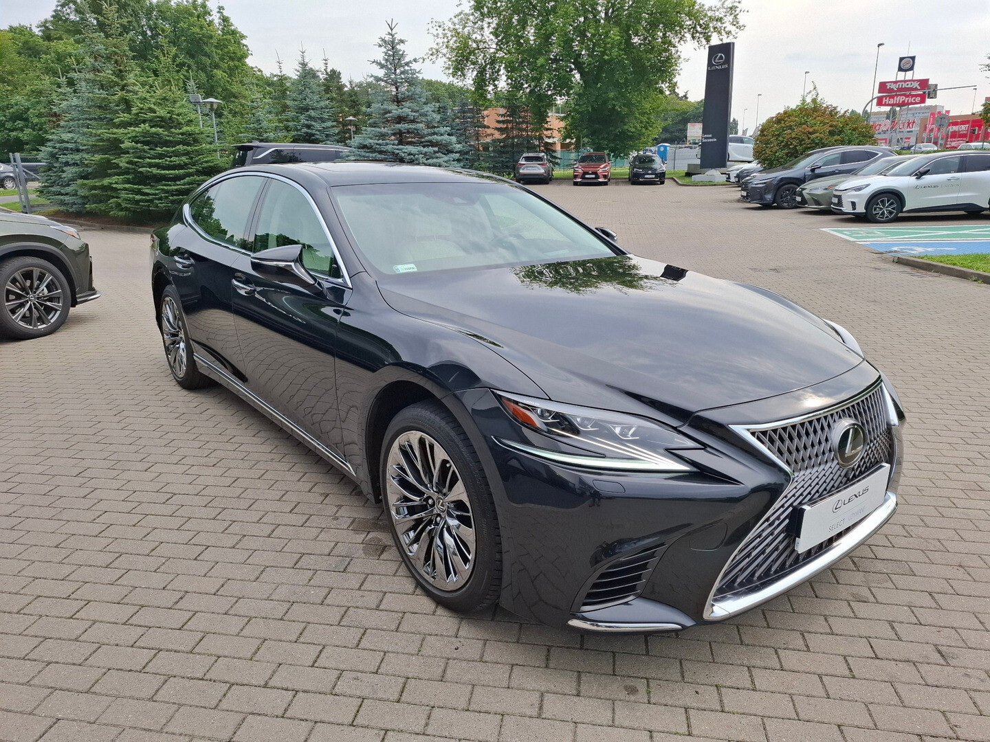 Lexus LS
