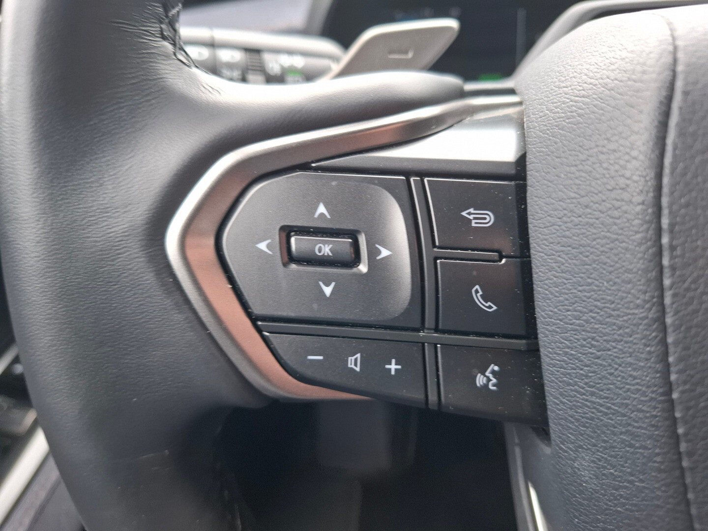 Lexus LBX