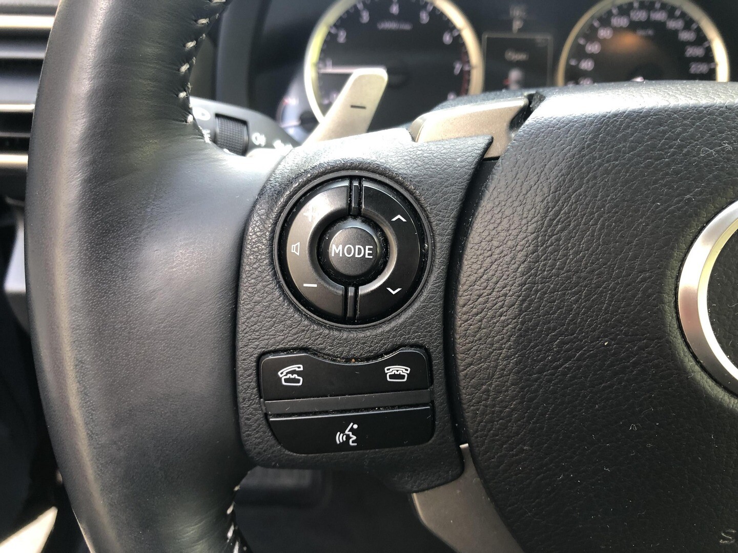 Lexus IS