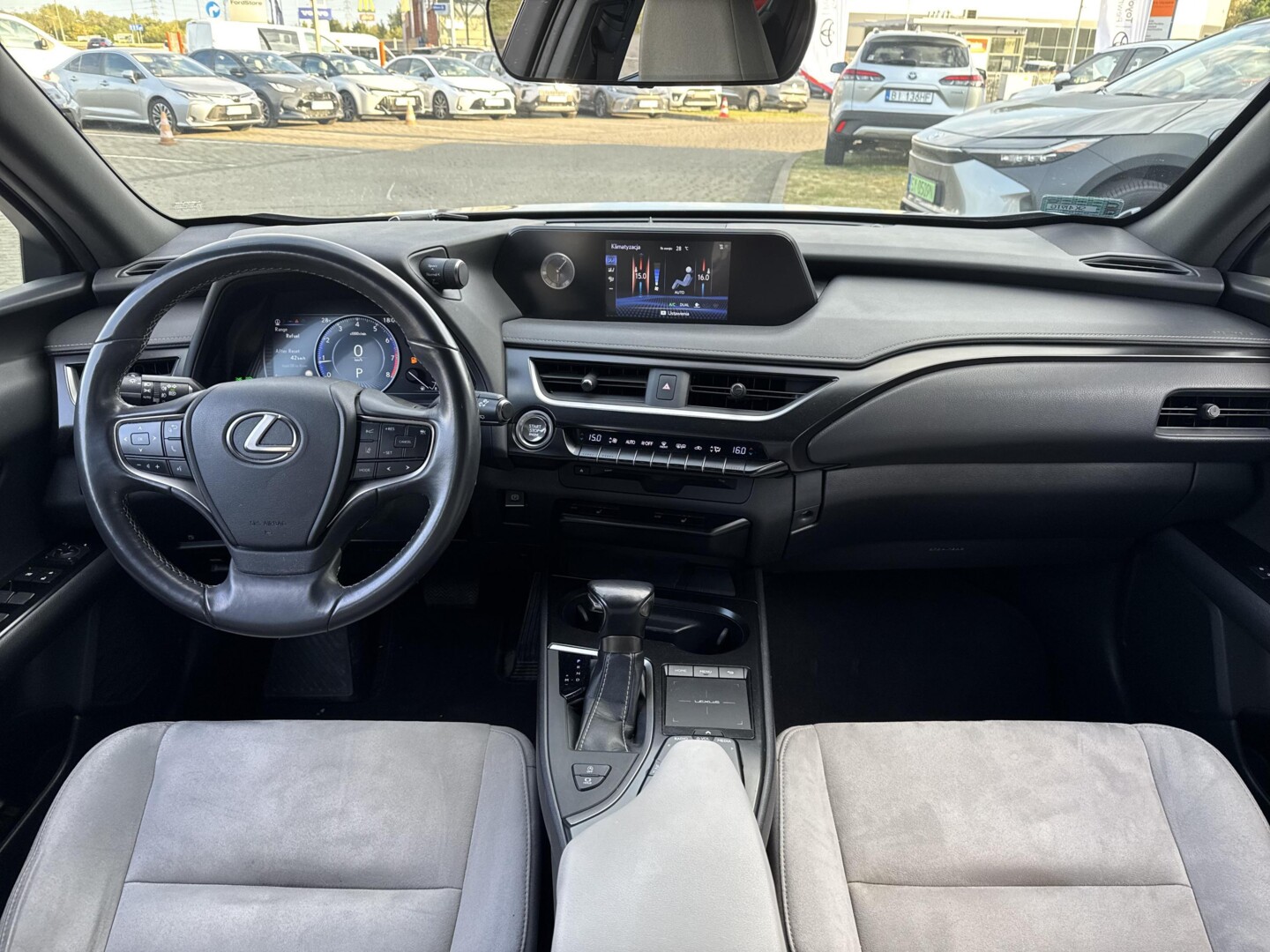 Lexus UX