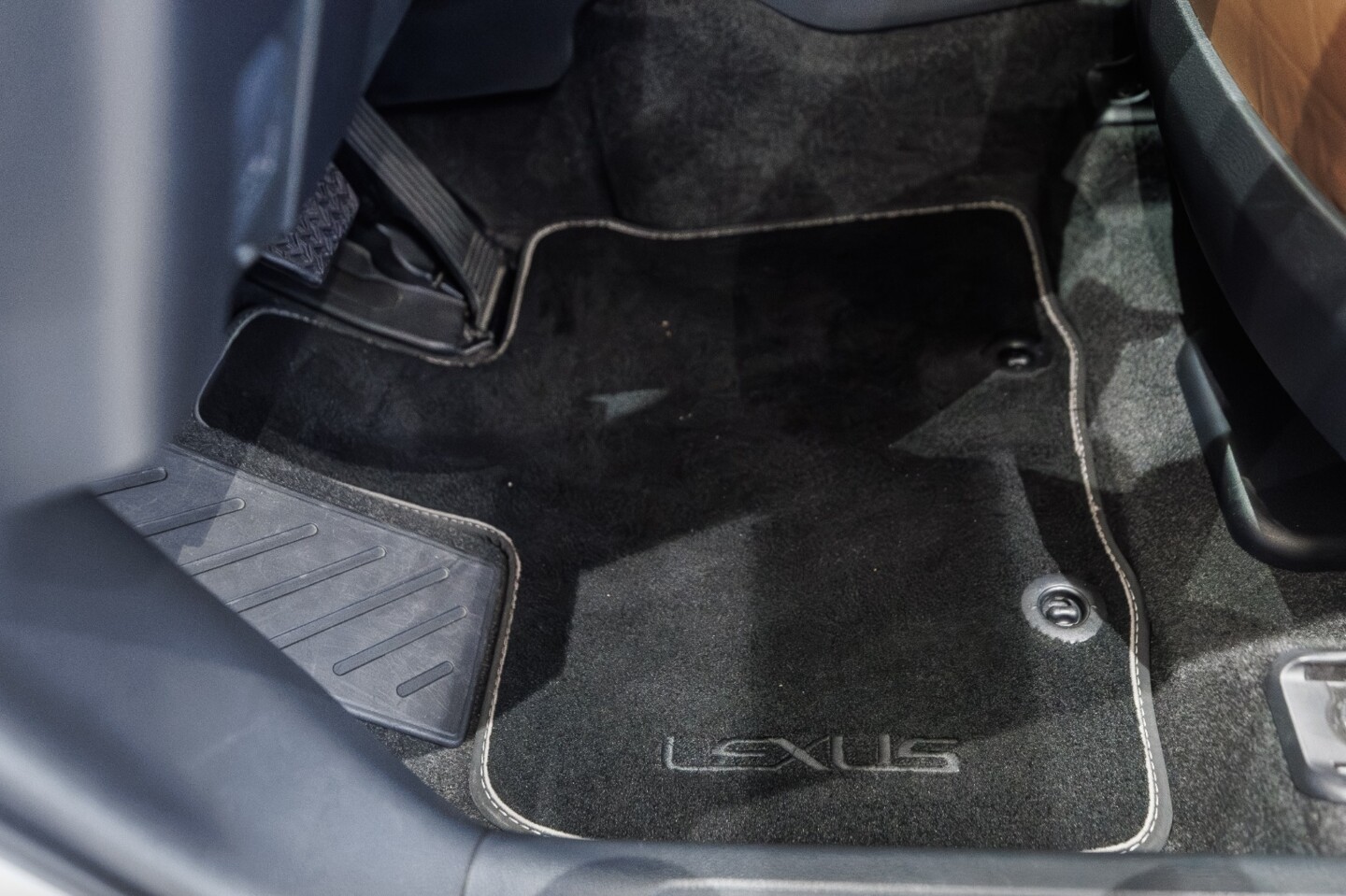 Lexus LBX
