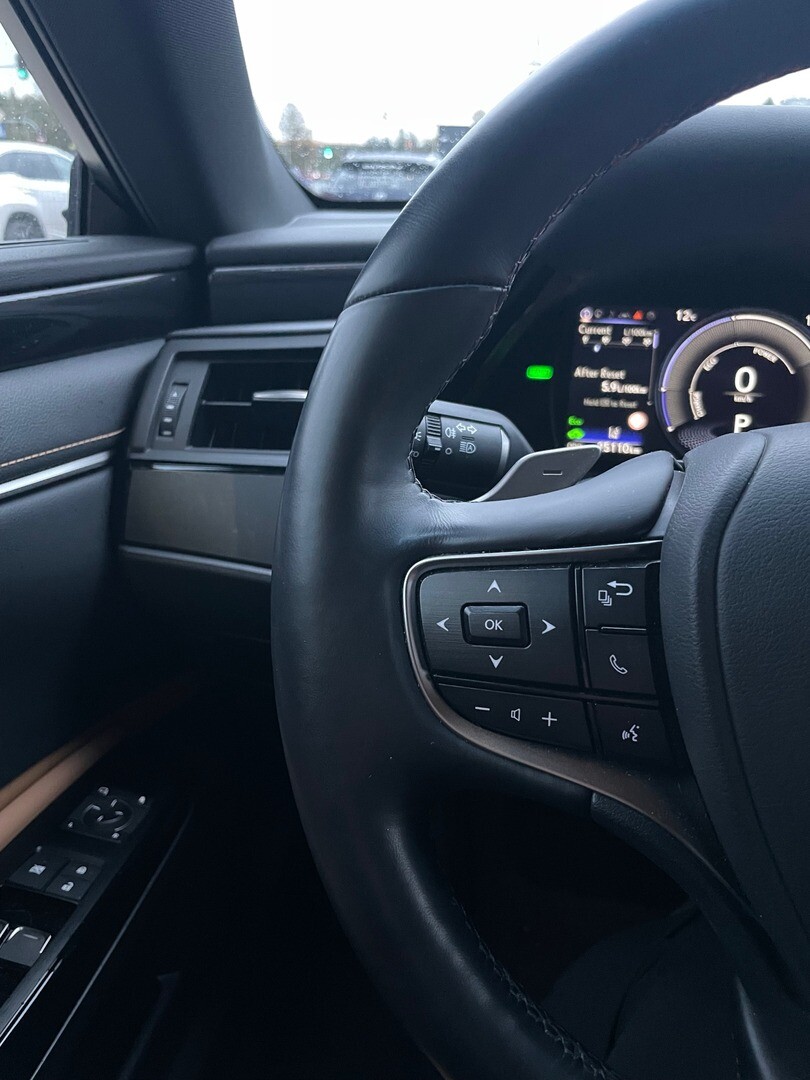 Lexus ES