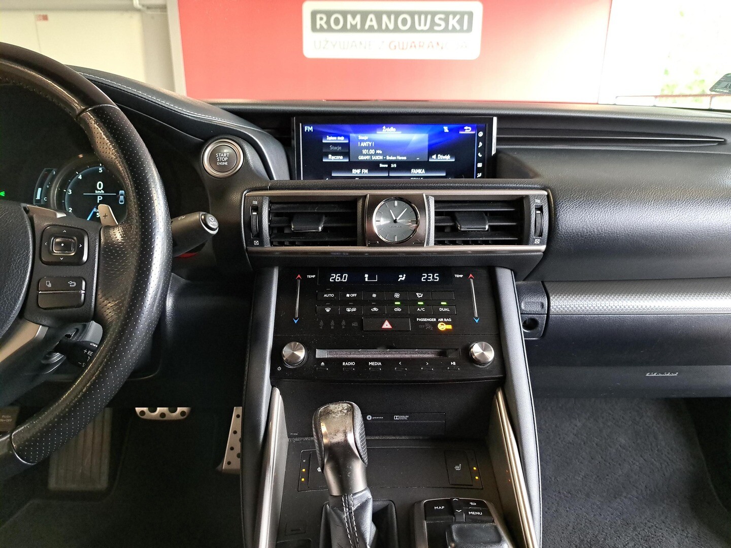 Lexus IS