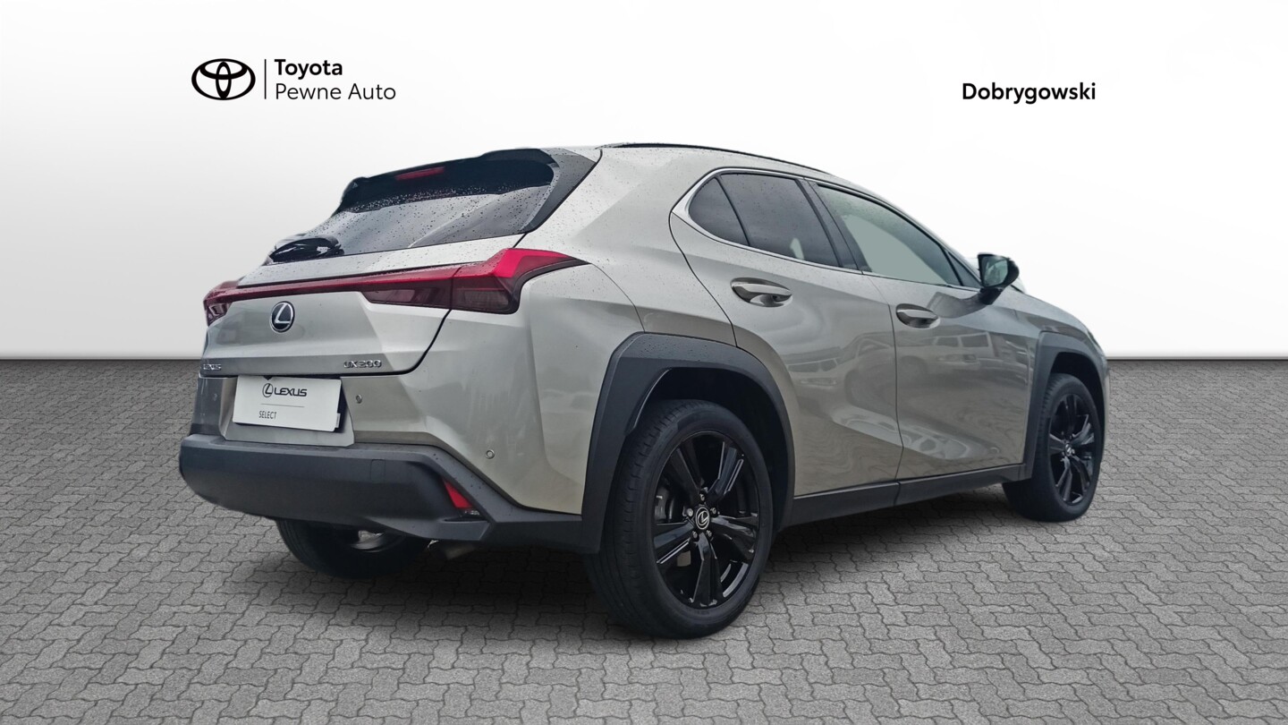 Lexus UX