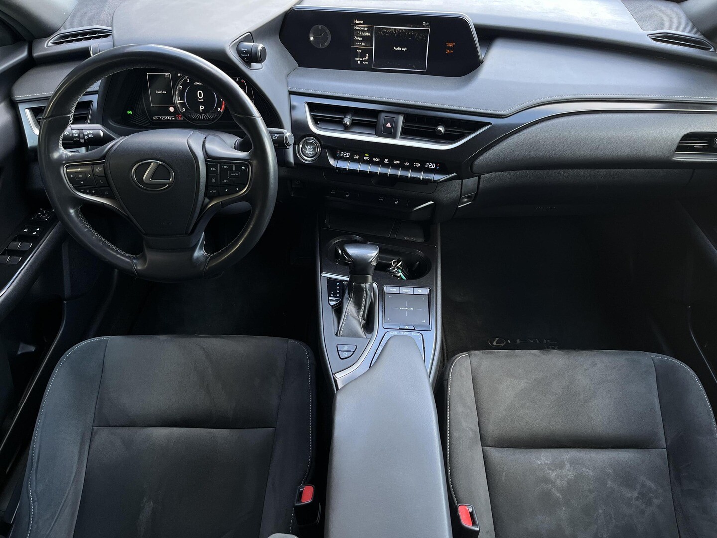 Lexus UX