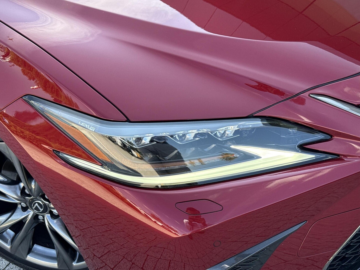 Lexus ES