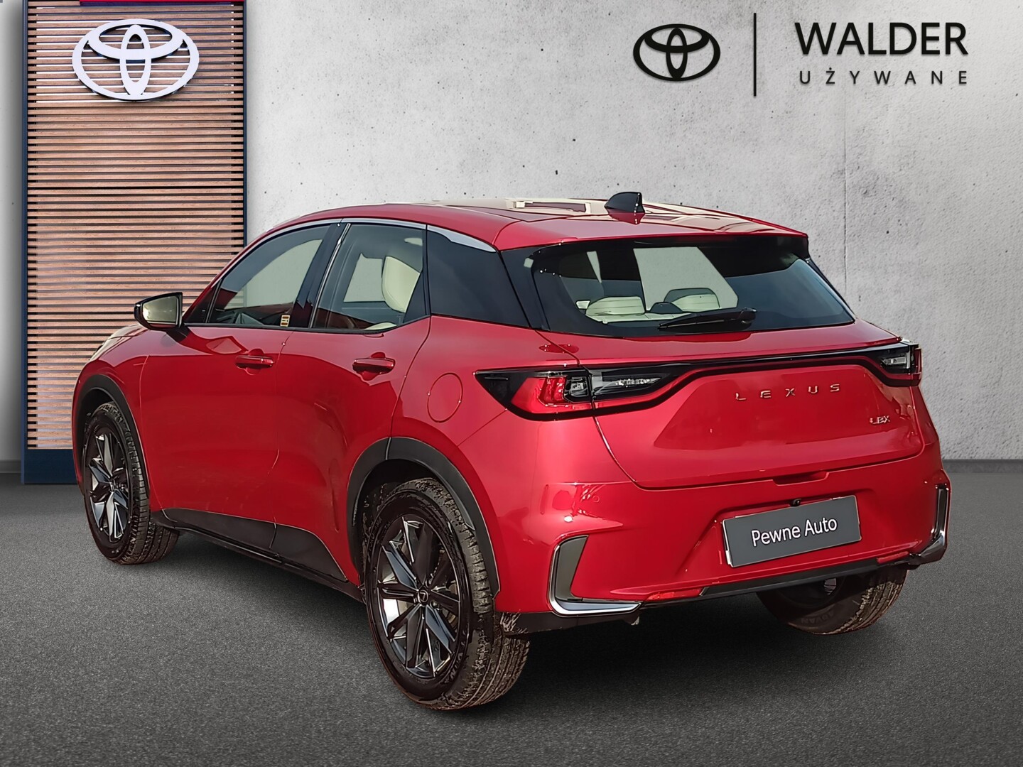 Lexus LBX