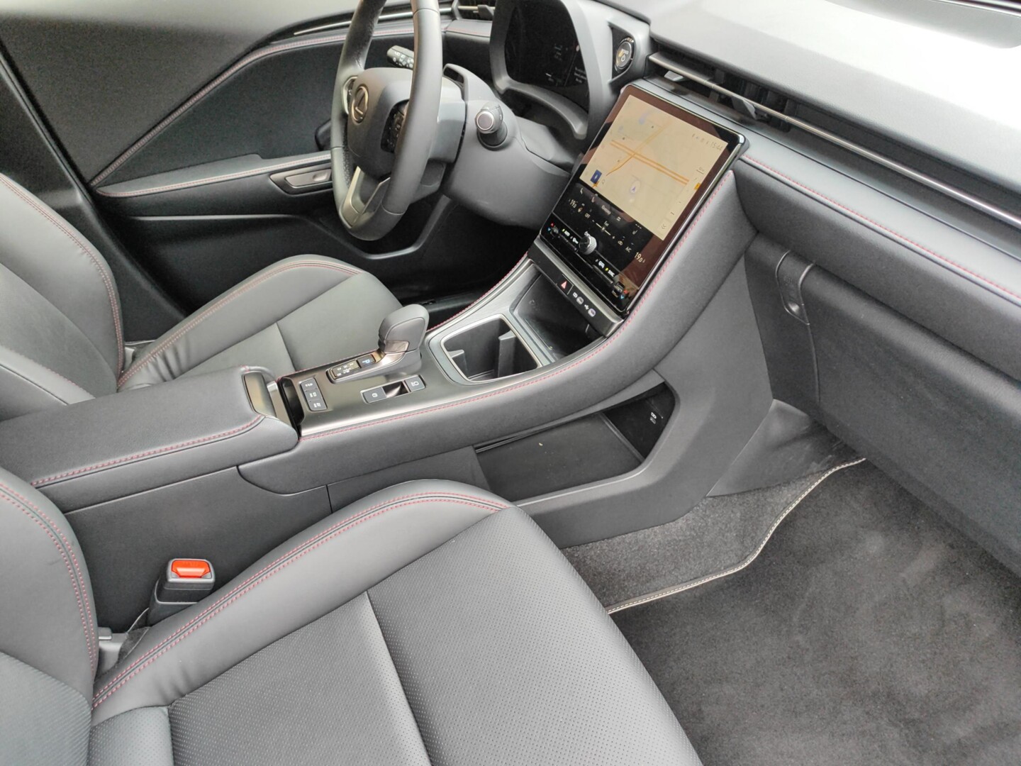 Lexus LBX