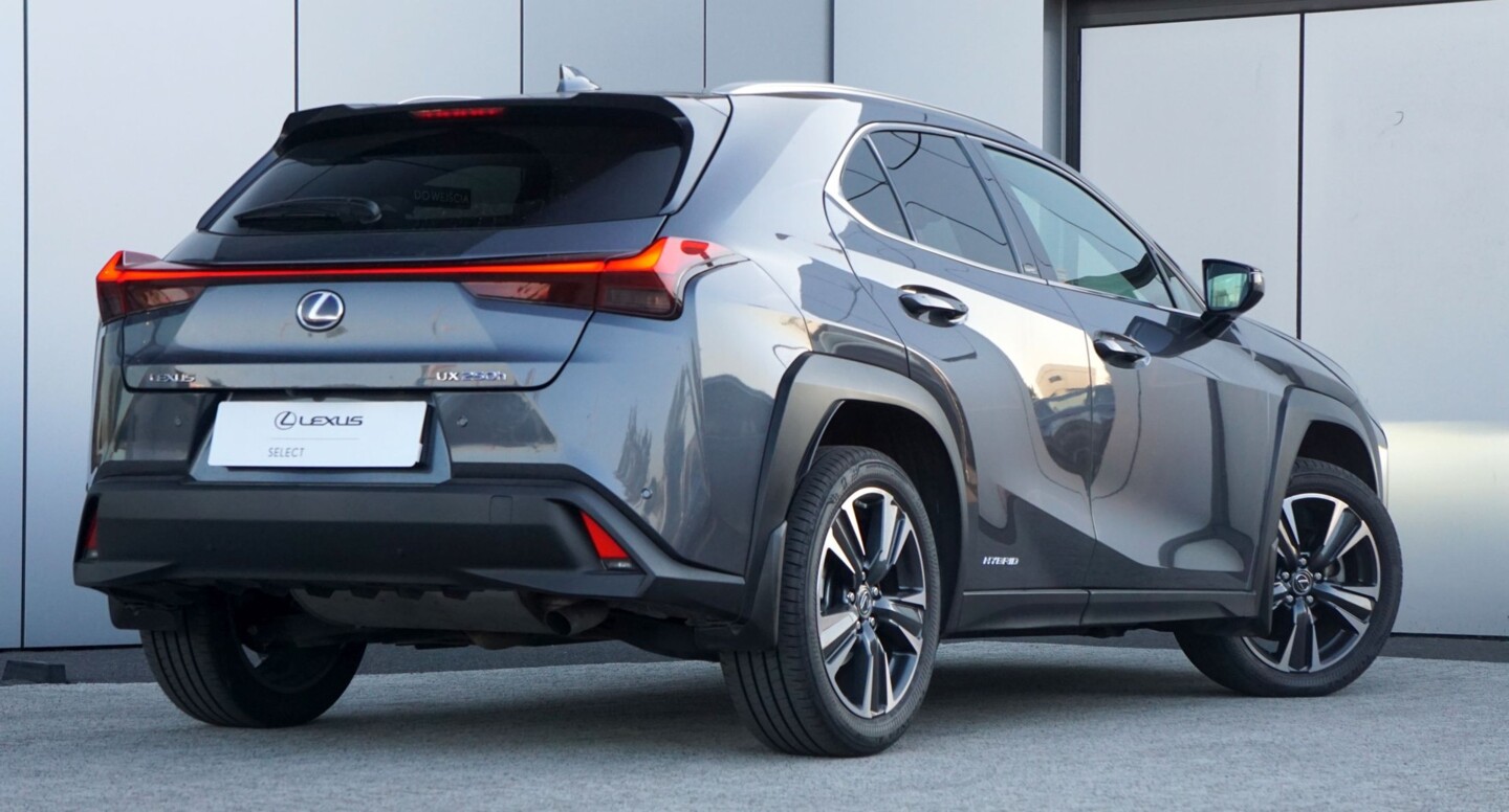 Lexus UX