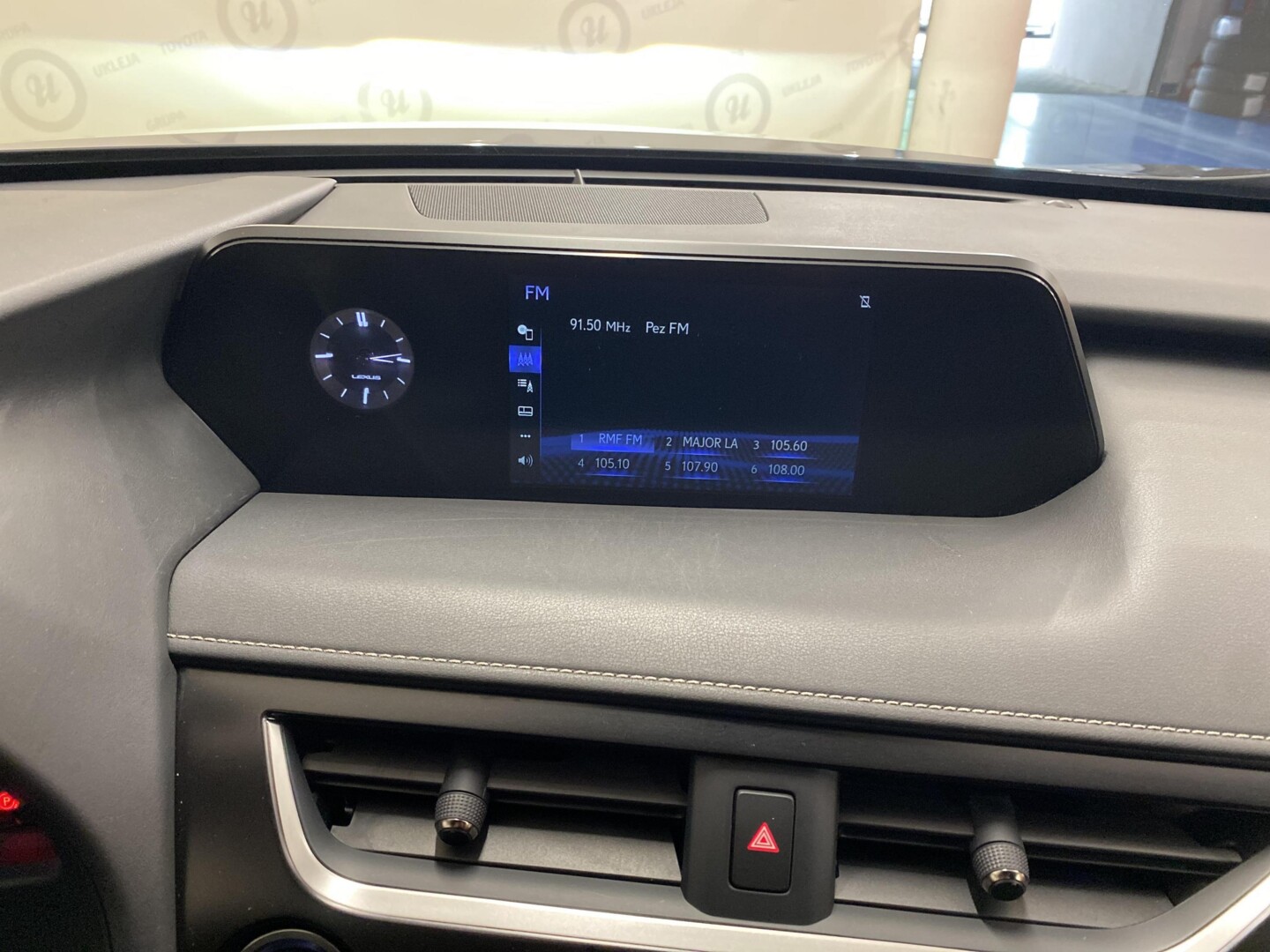 Lexus UX