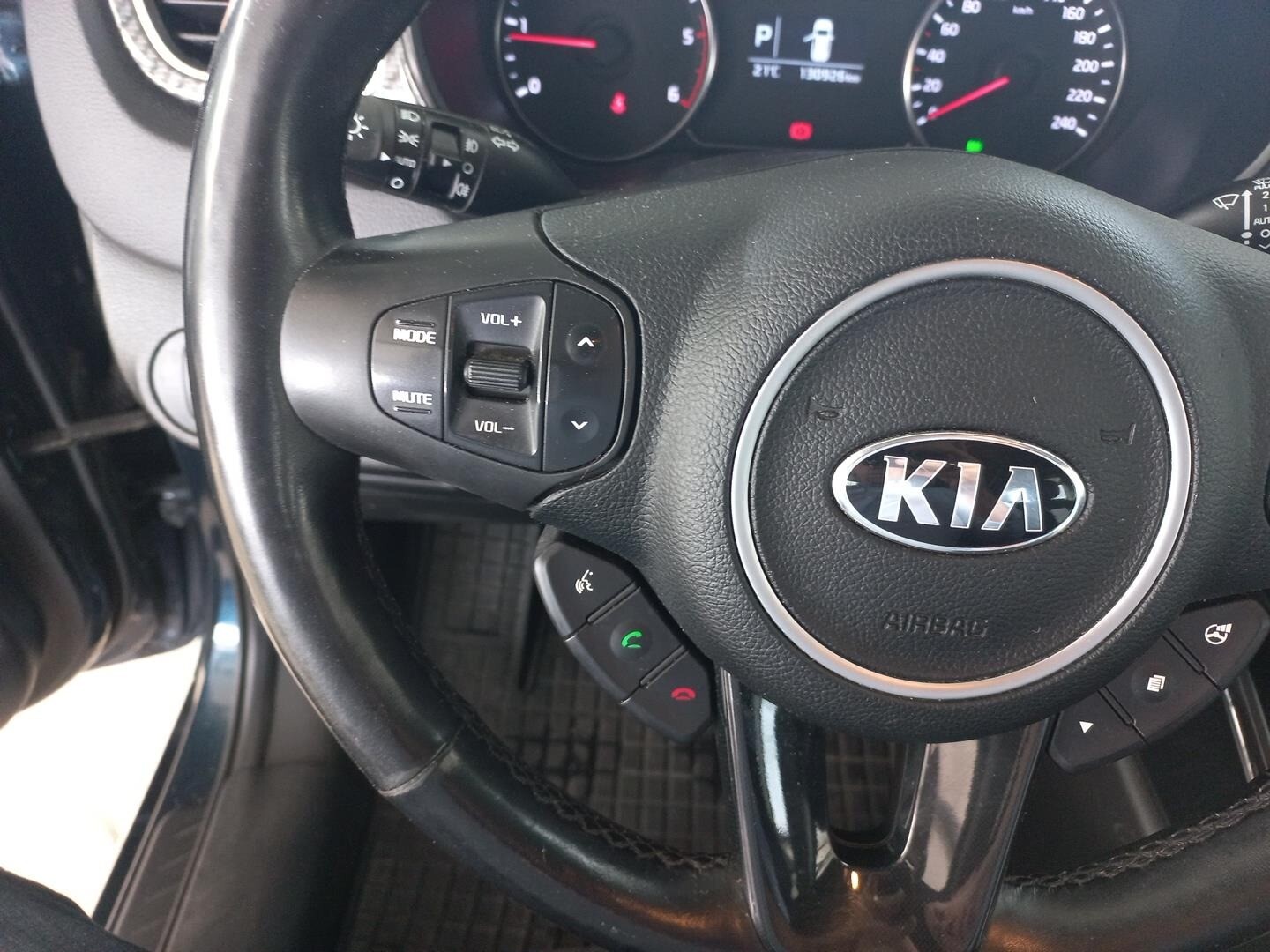 Kia Carens