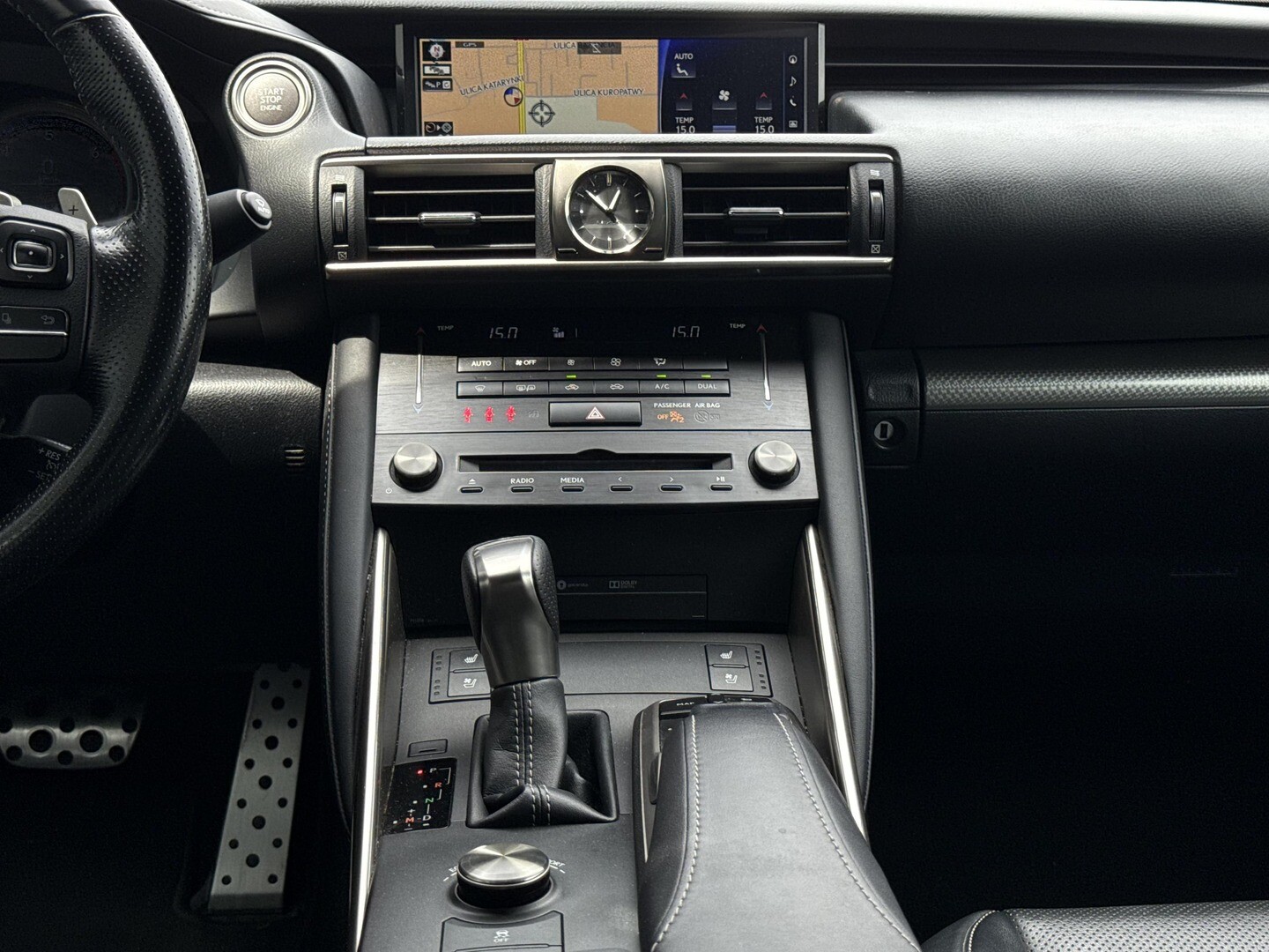 Lexus IS