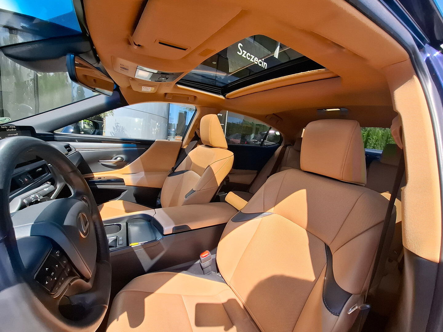 Lexus ES