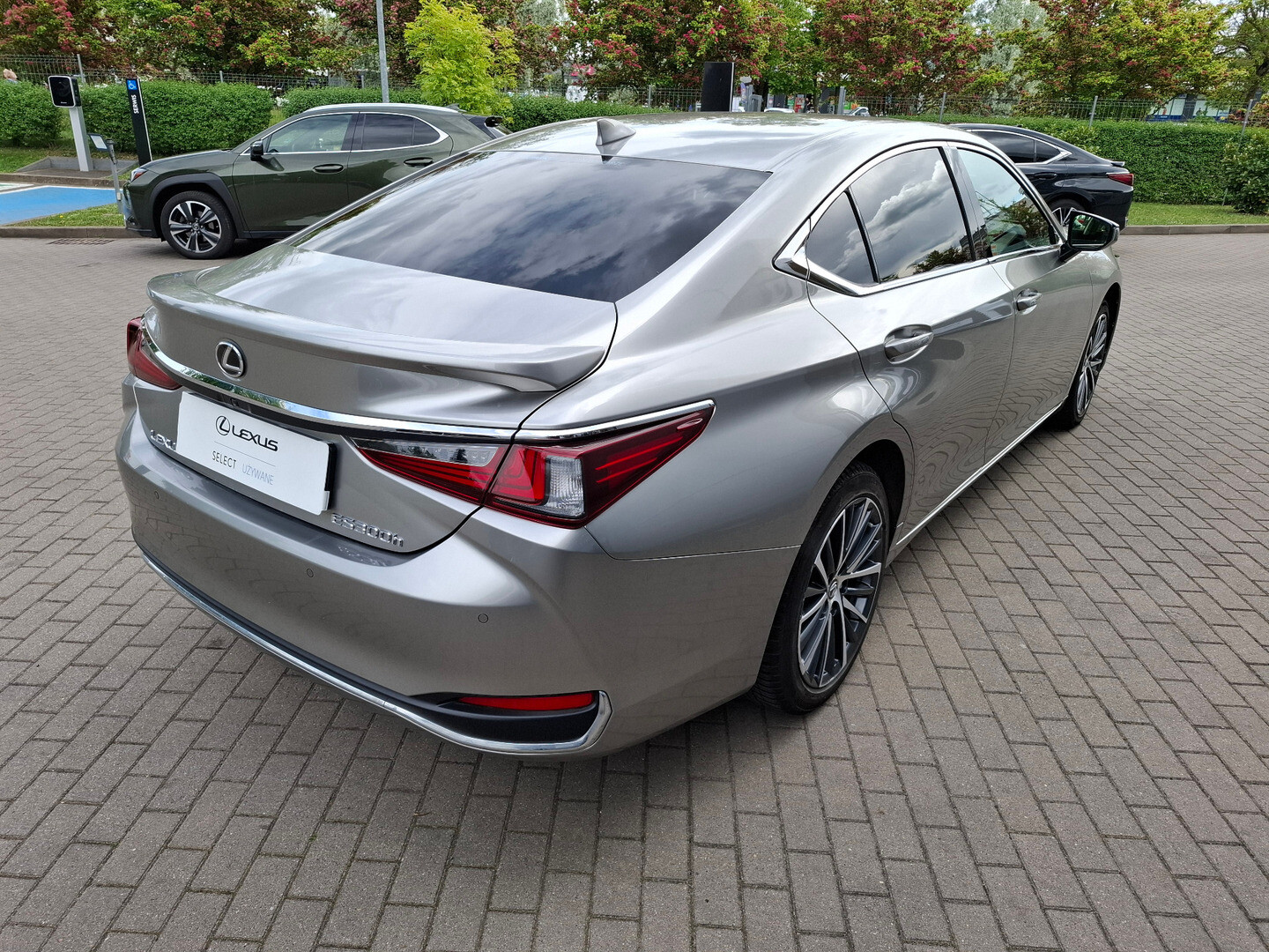 Lexus ES