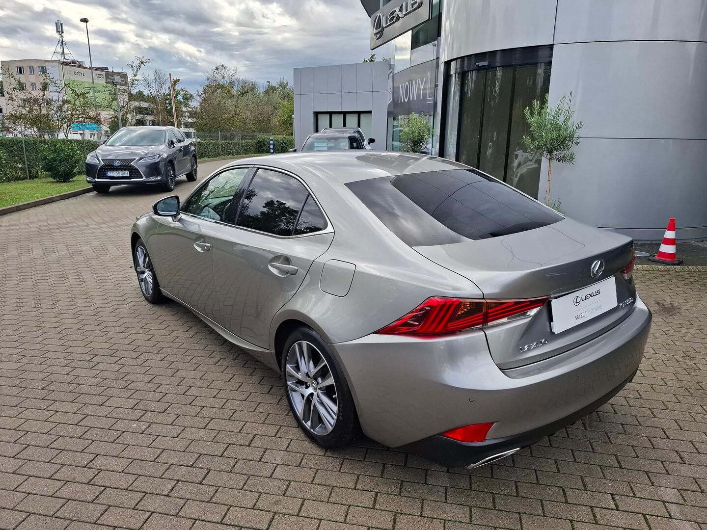 Lexus IS