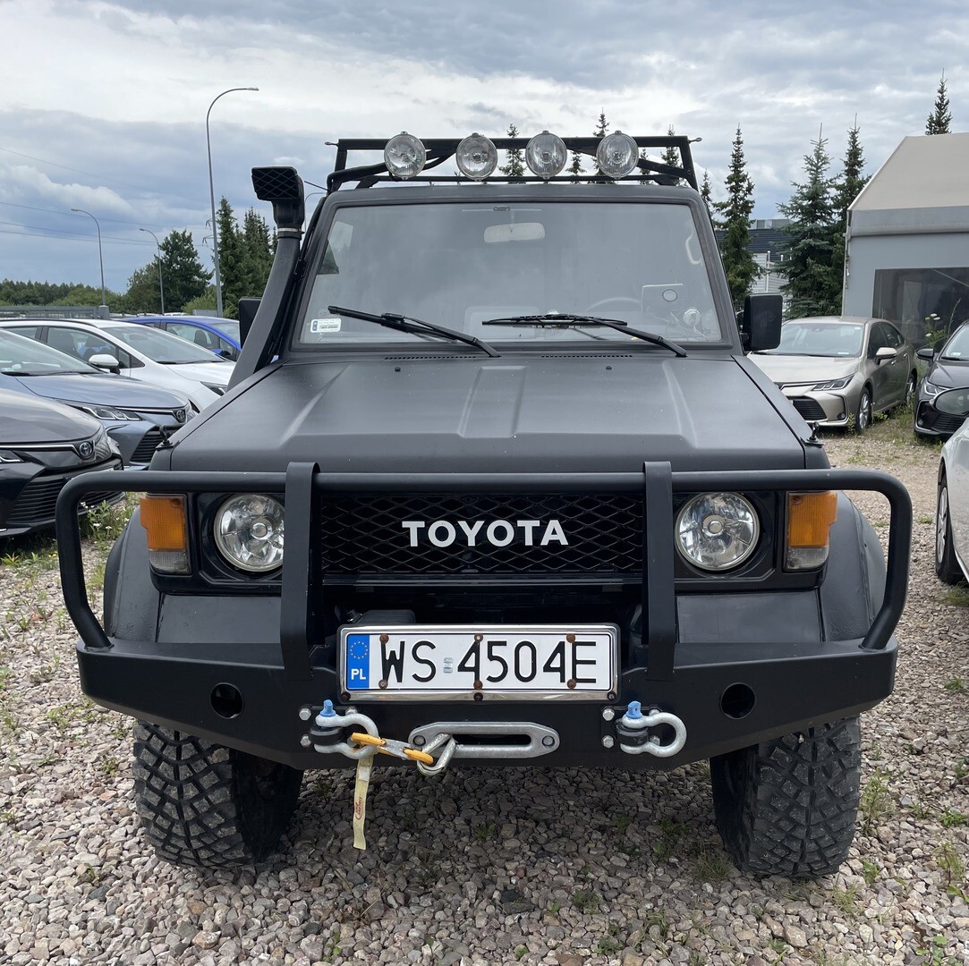 Toyota Land Cruiser