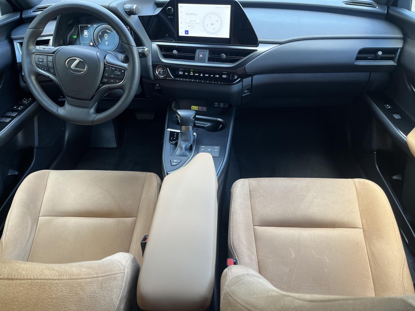 Lexus UX