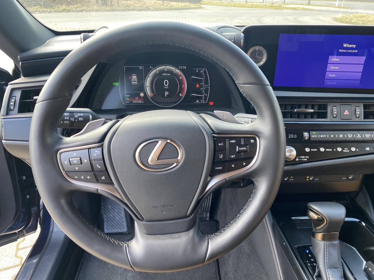 Lexus ES