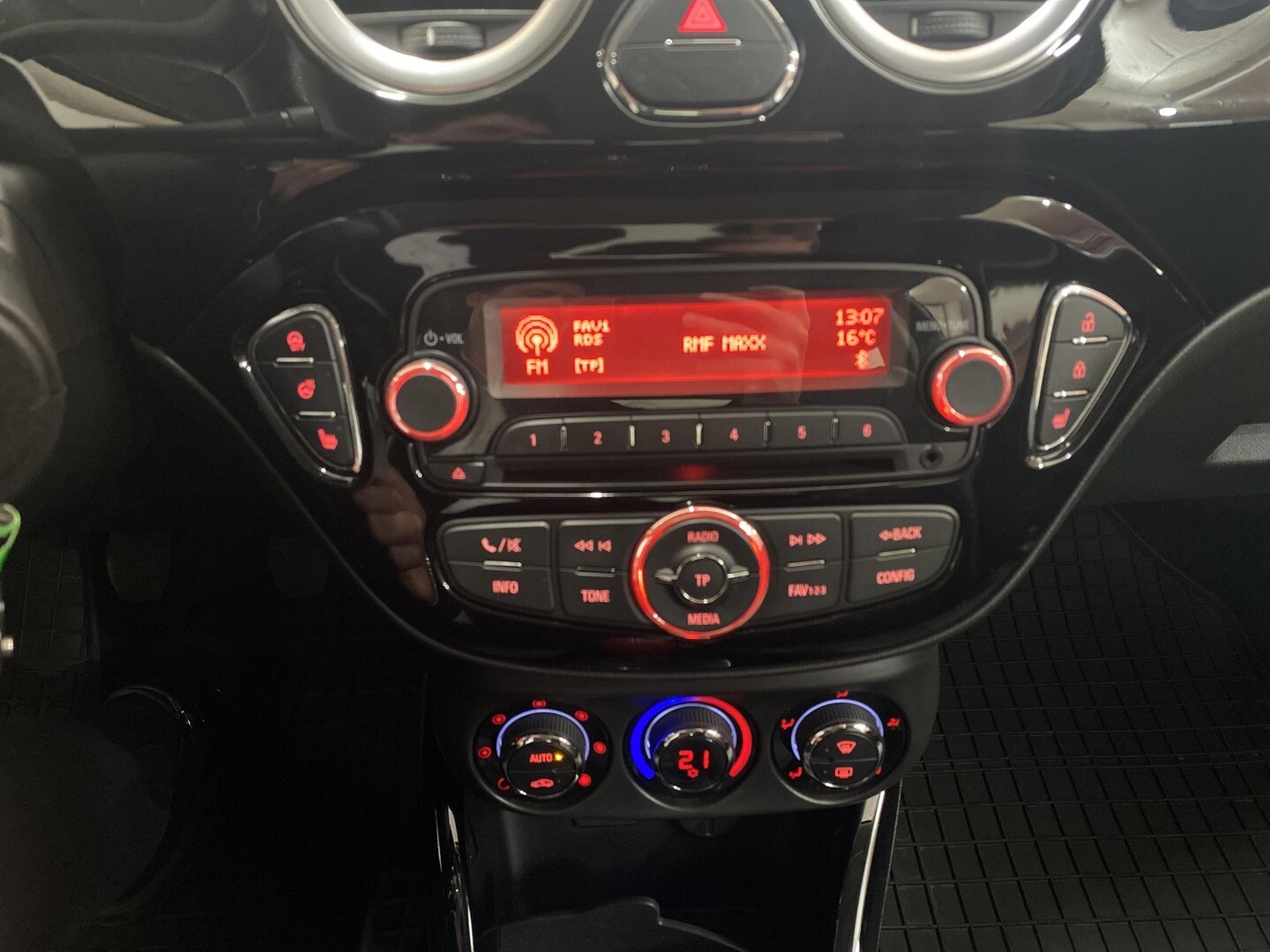 Opel Adam