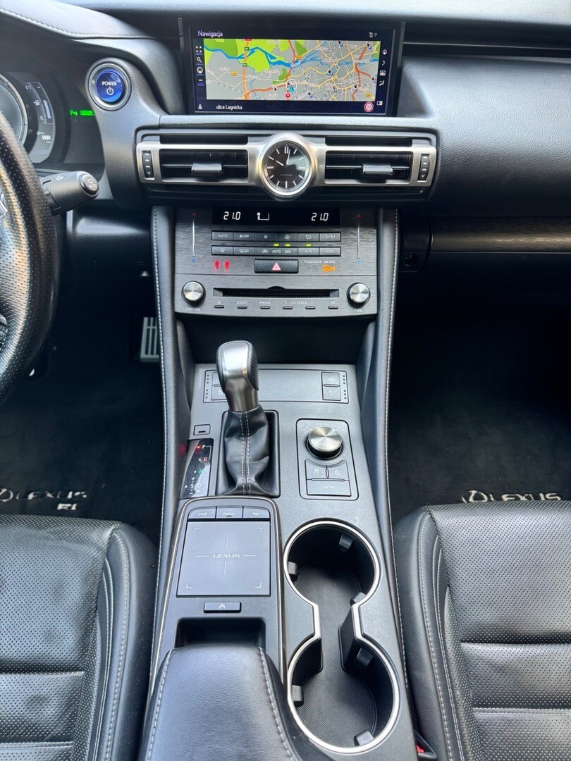 Lexus RC