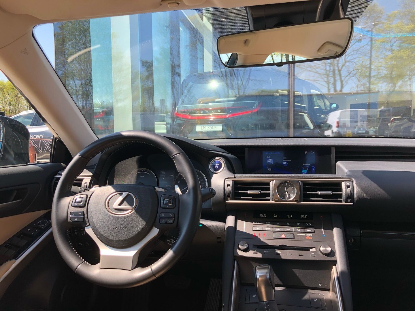 Lexus IS
