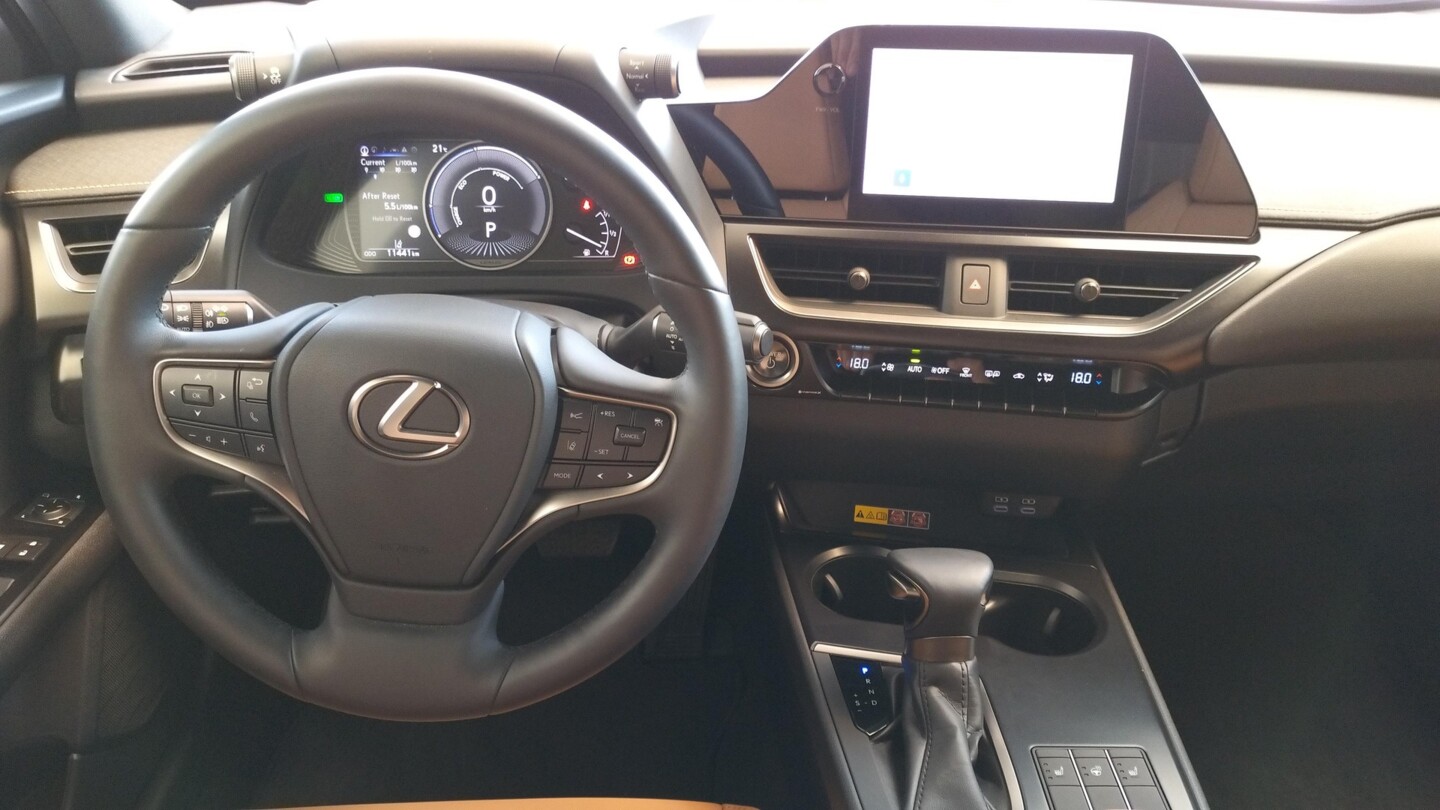 Lexus UX