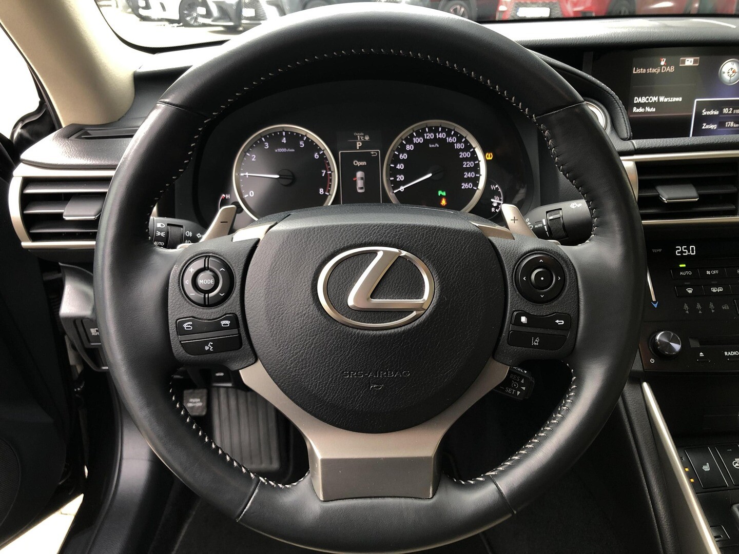 Lexus IS