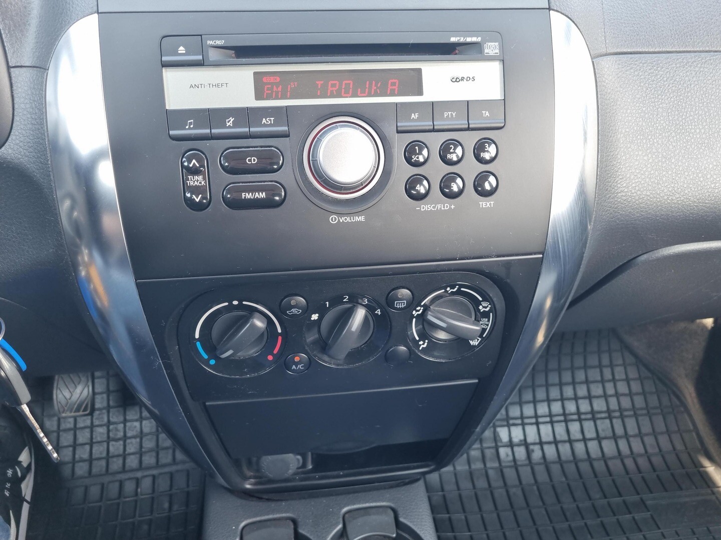Suzuki SX4