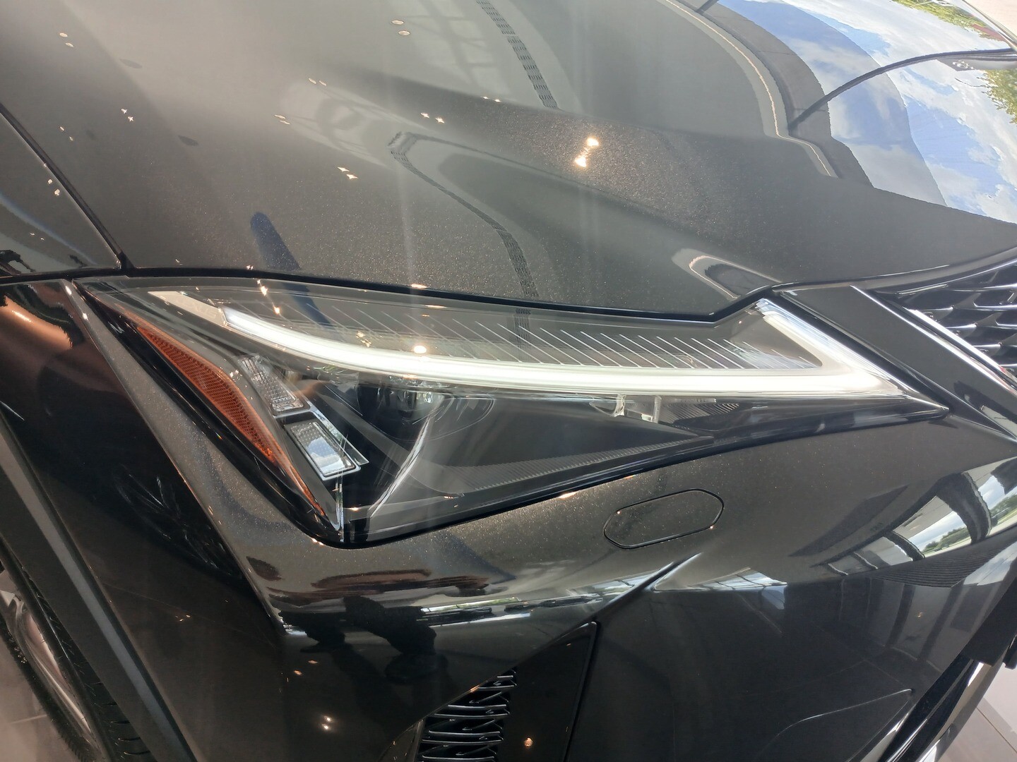 Lexus UX