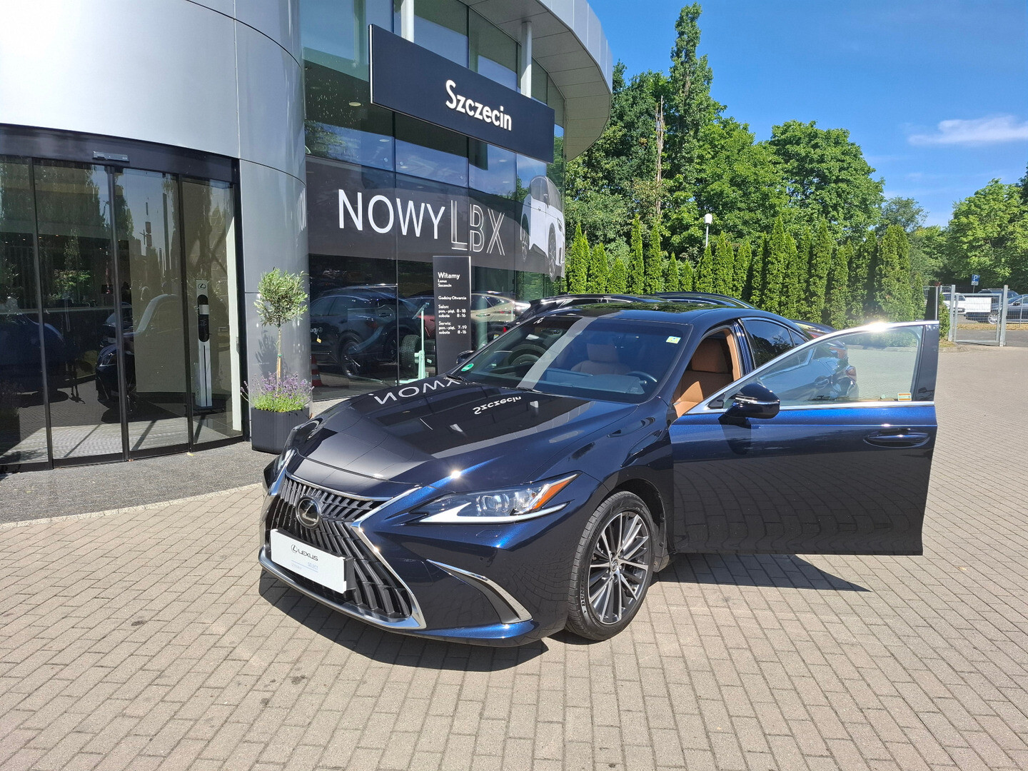 Lexus ES