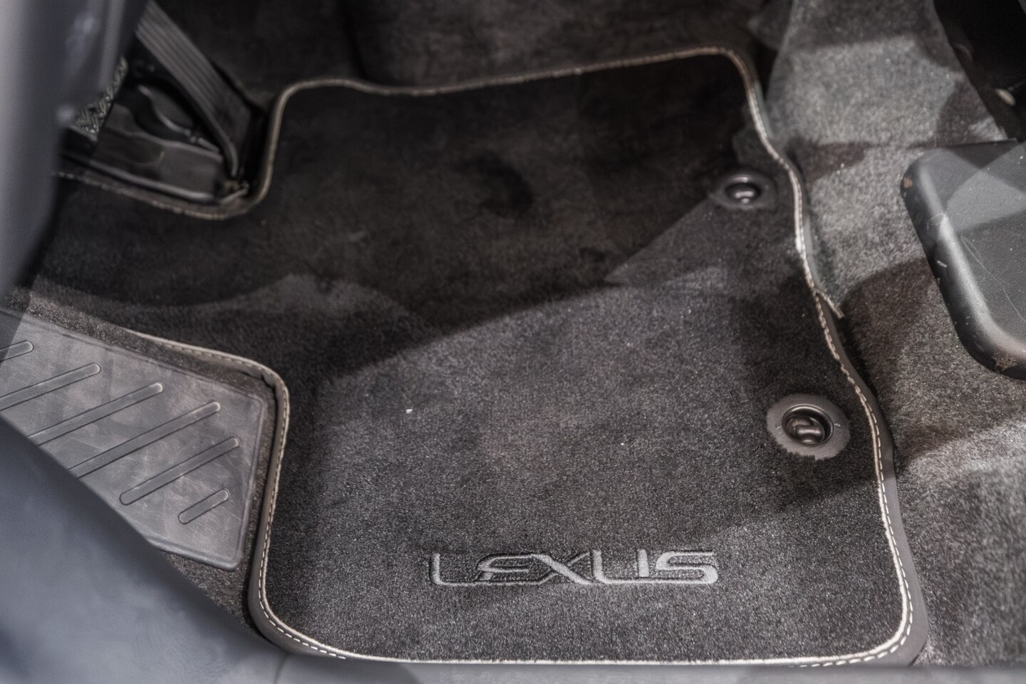 Lexus Inny