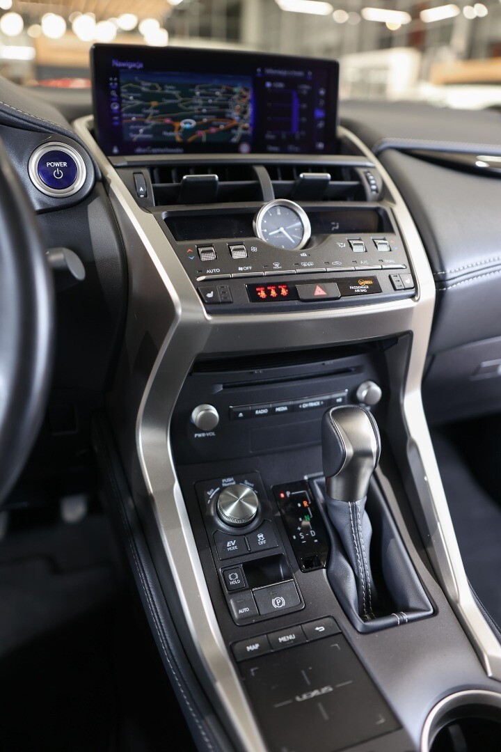 Lexus NX
