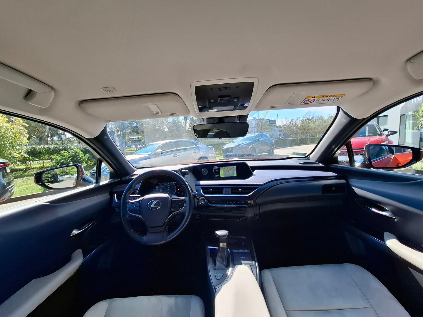 Lexus UX