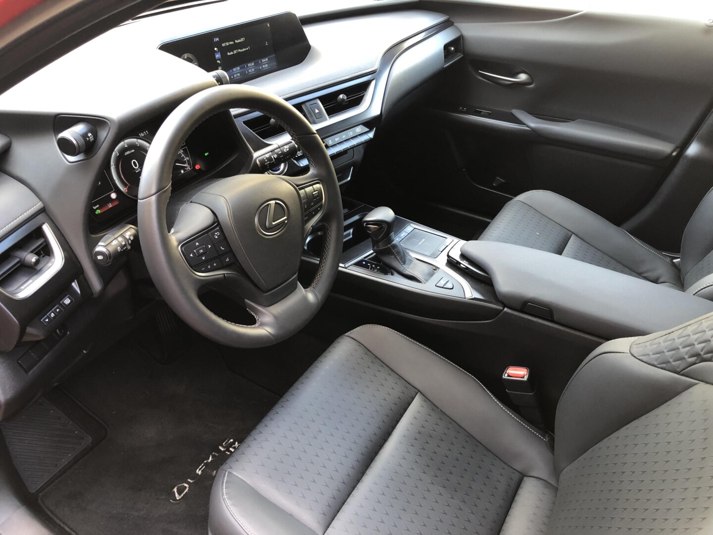 Lexus UX