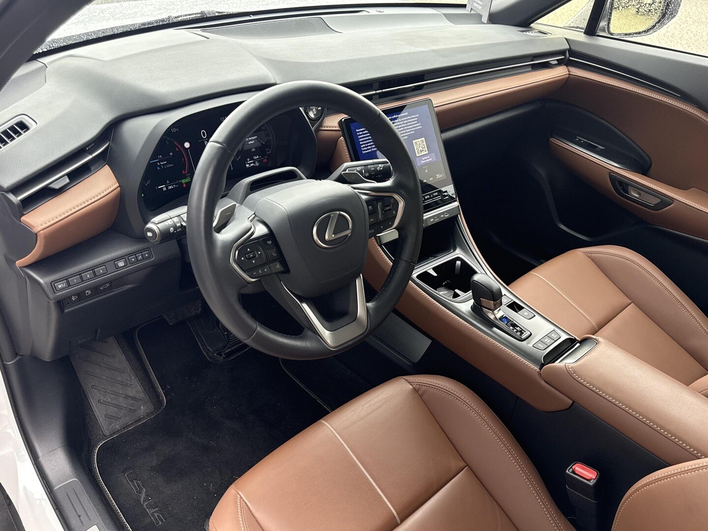 Lexus LBX