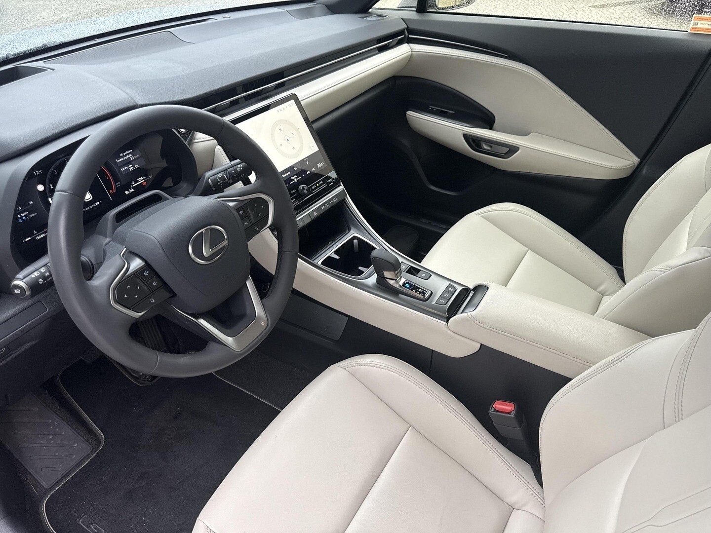 Lexus LBX