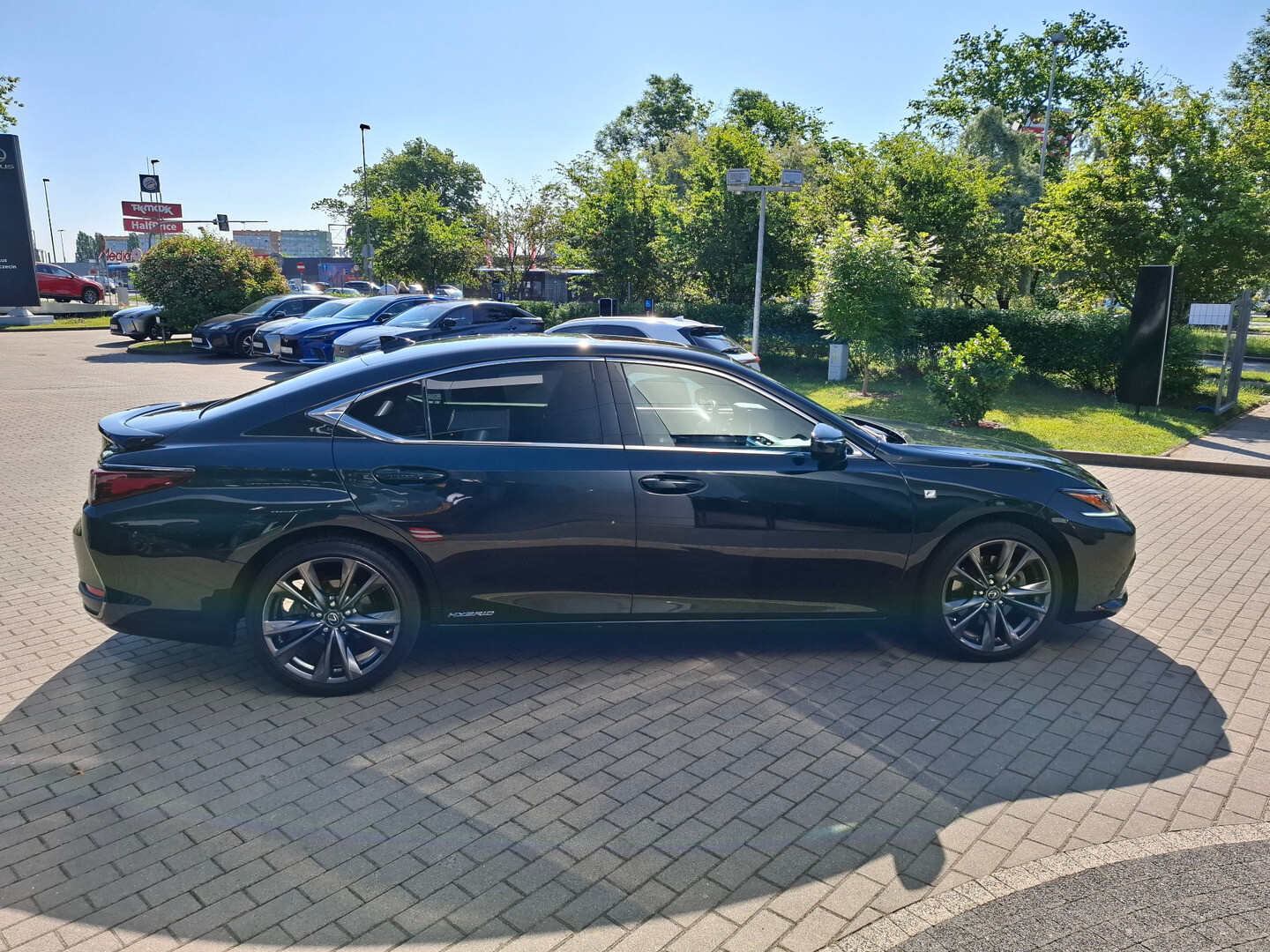 Lexus ES