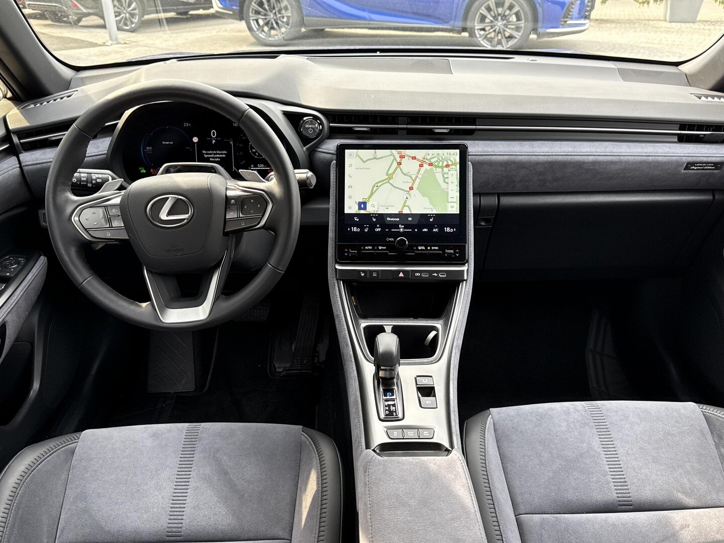 Lexus LBX