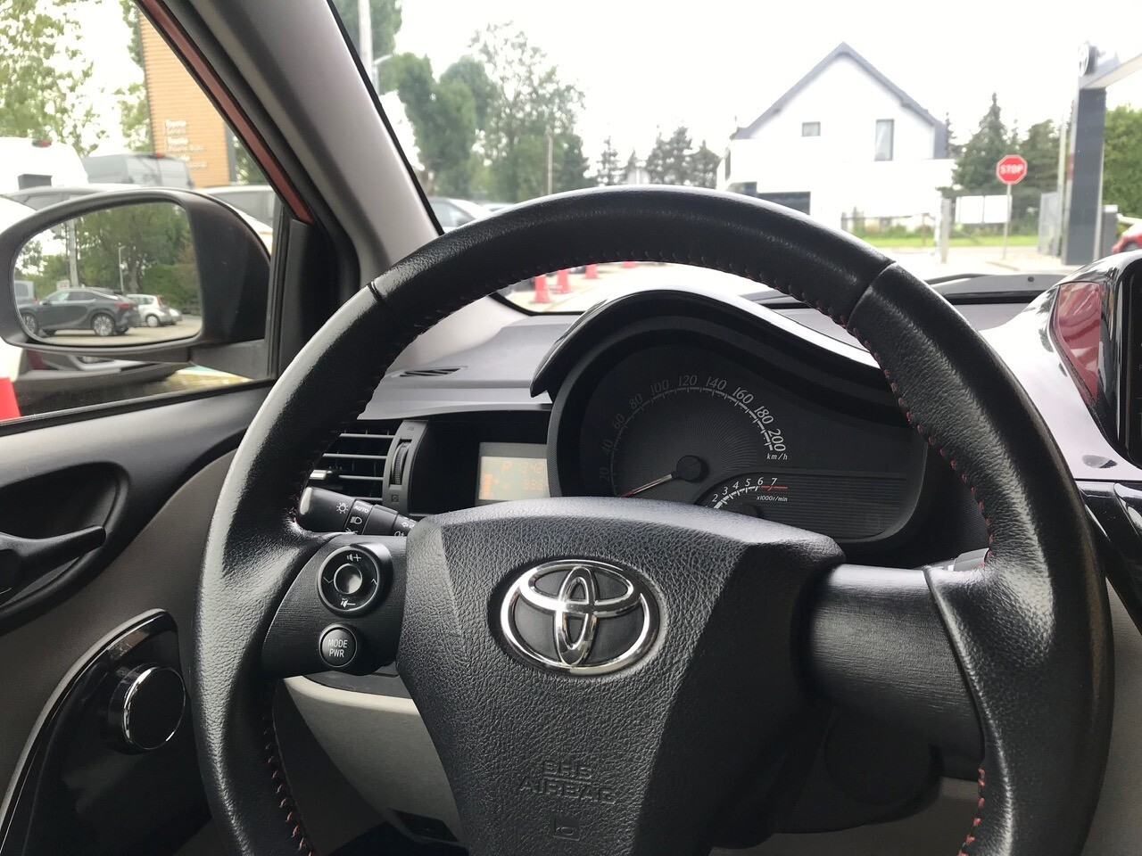 Toyota iQ